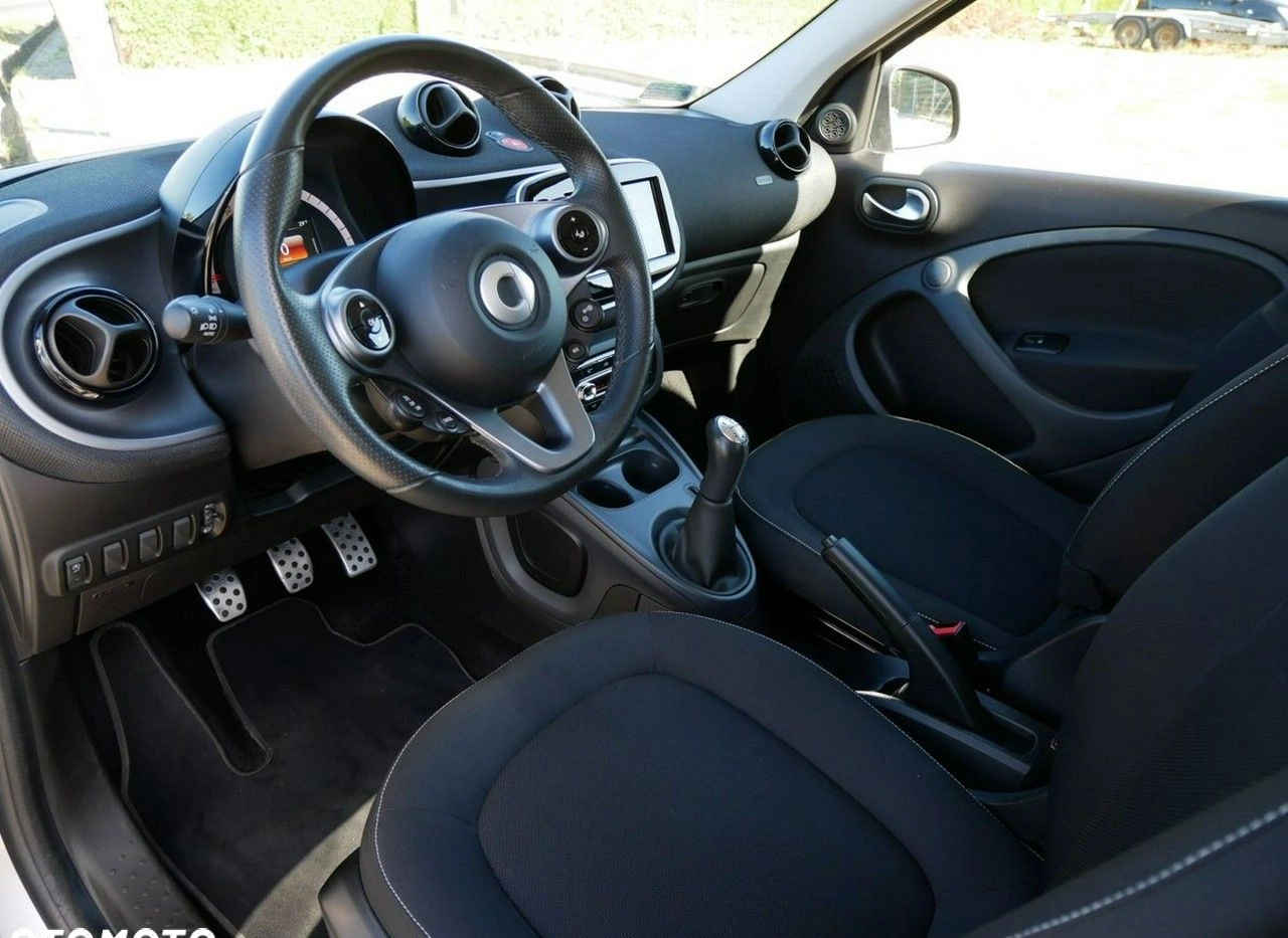 Smart Forfour cena 39800 przebieg: 38000, rok produkcji 2018 z Krzywiń małe 596